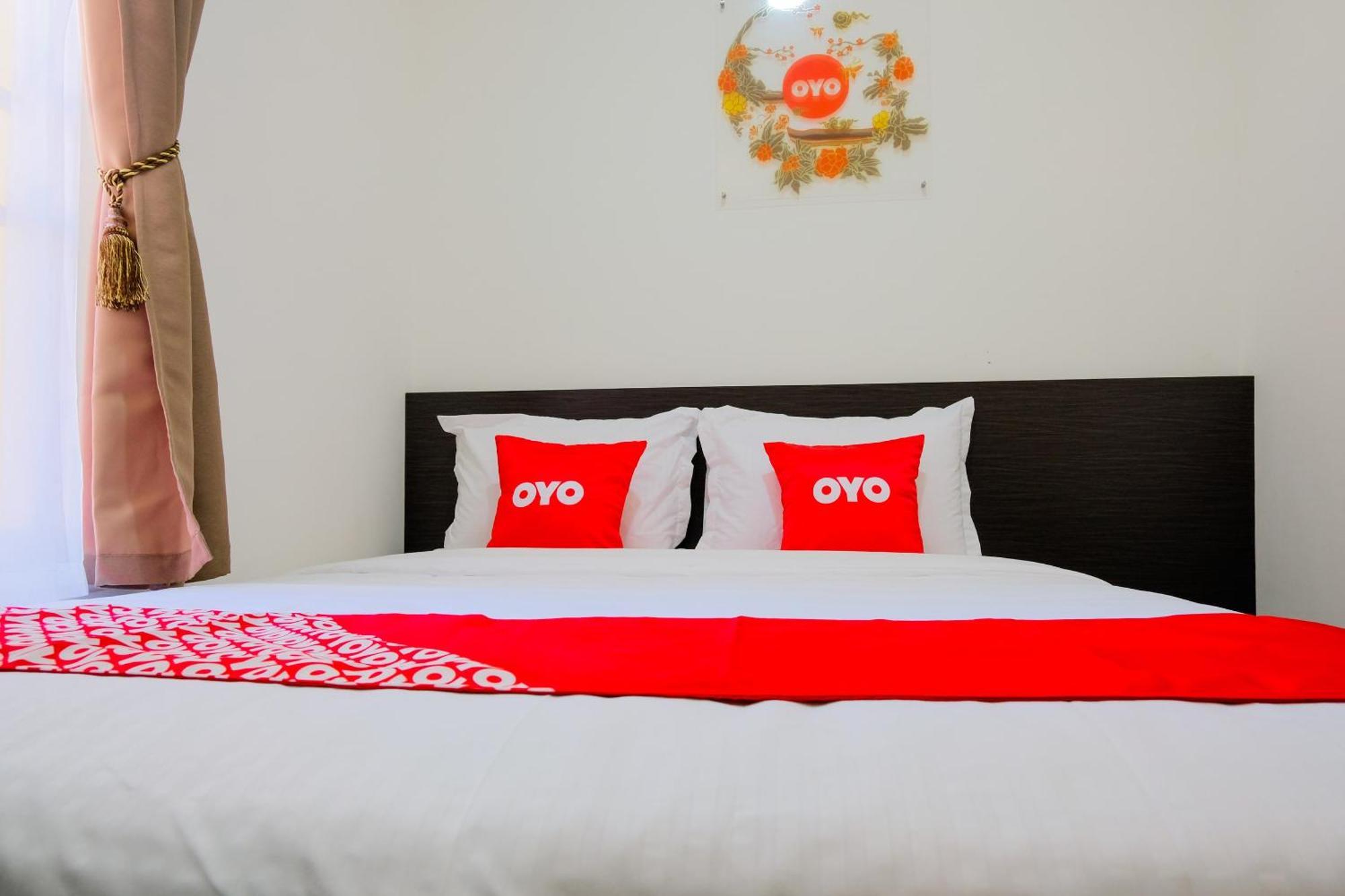 Hotel O Universitas Brawijaya Near Mall Dinoyo Malang Extérieur photo